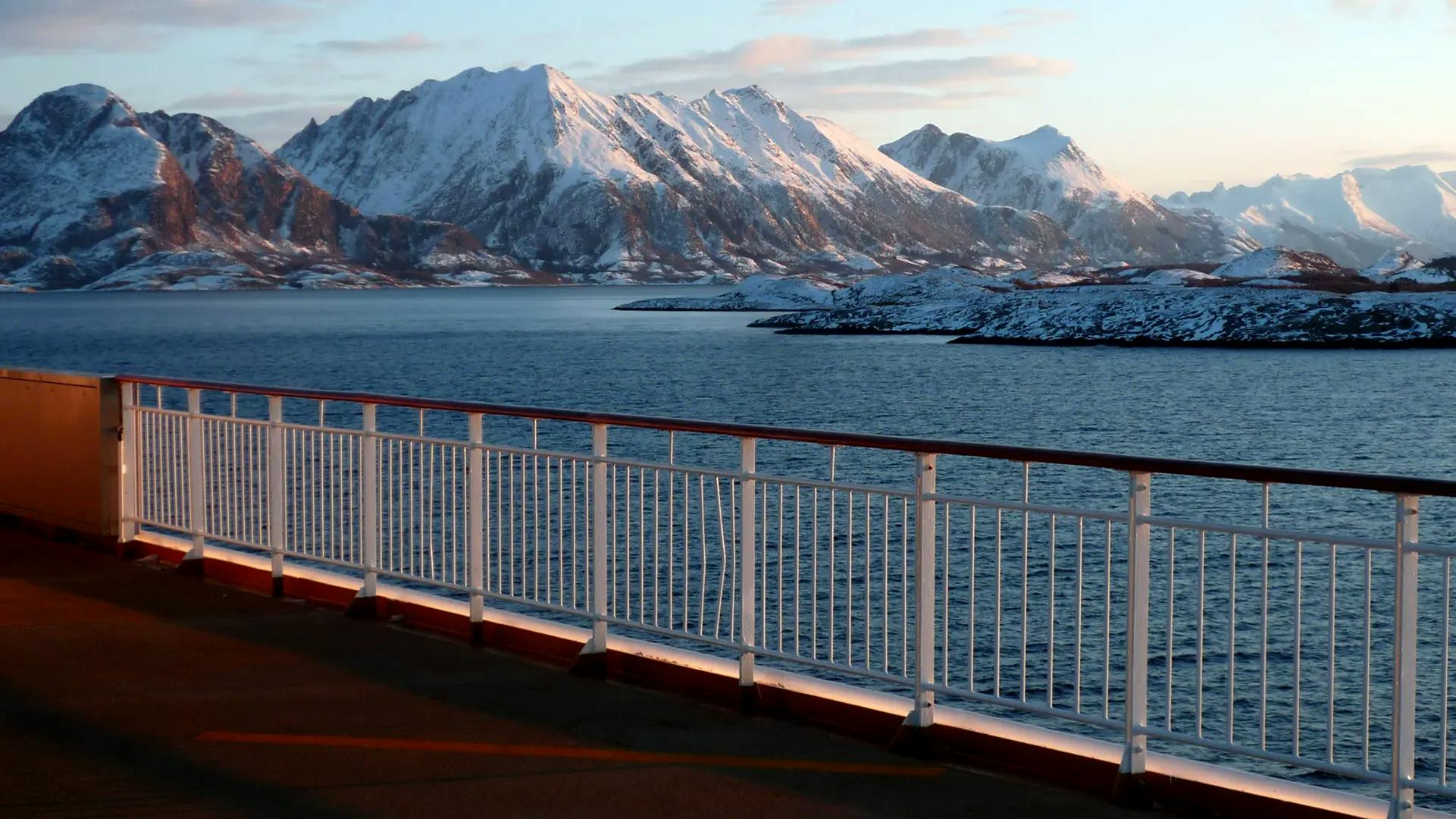 Sur le pont à bord de l’Hurtigruten - Norvège