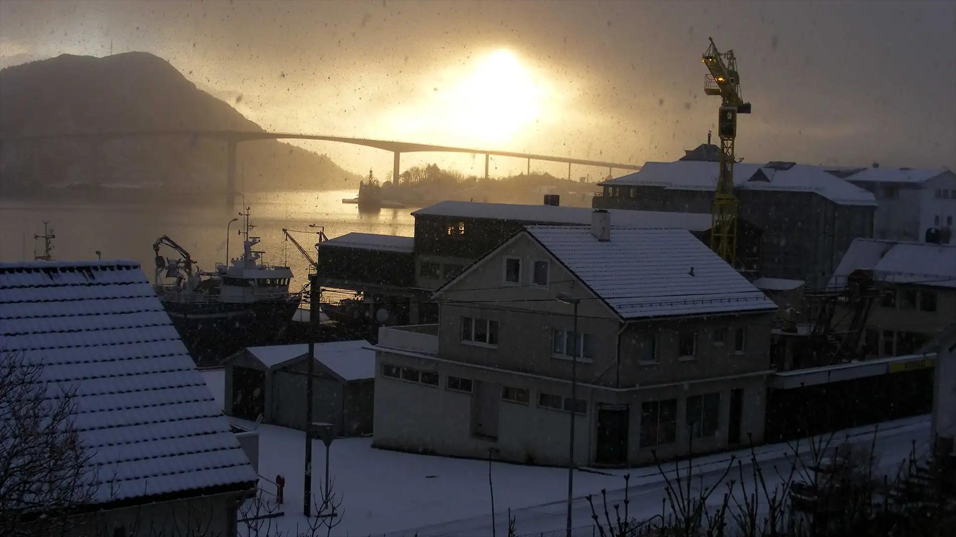 Midi sous la neige à Måløy - Norvège