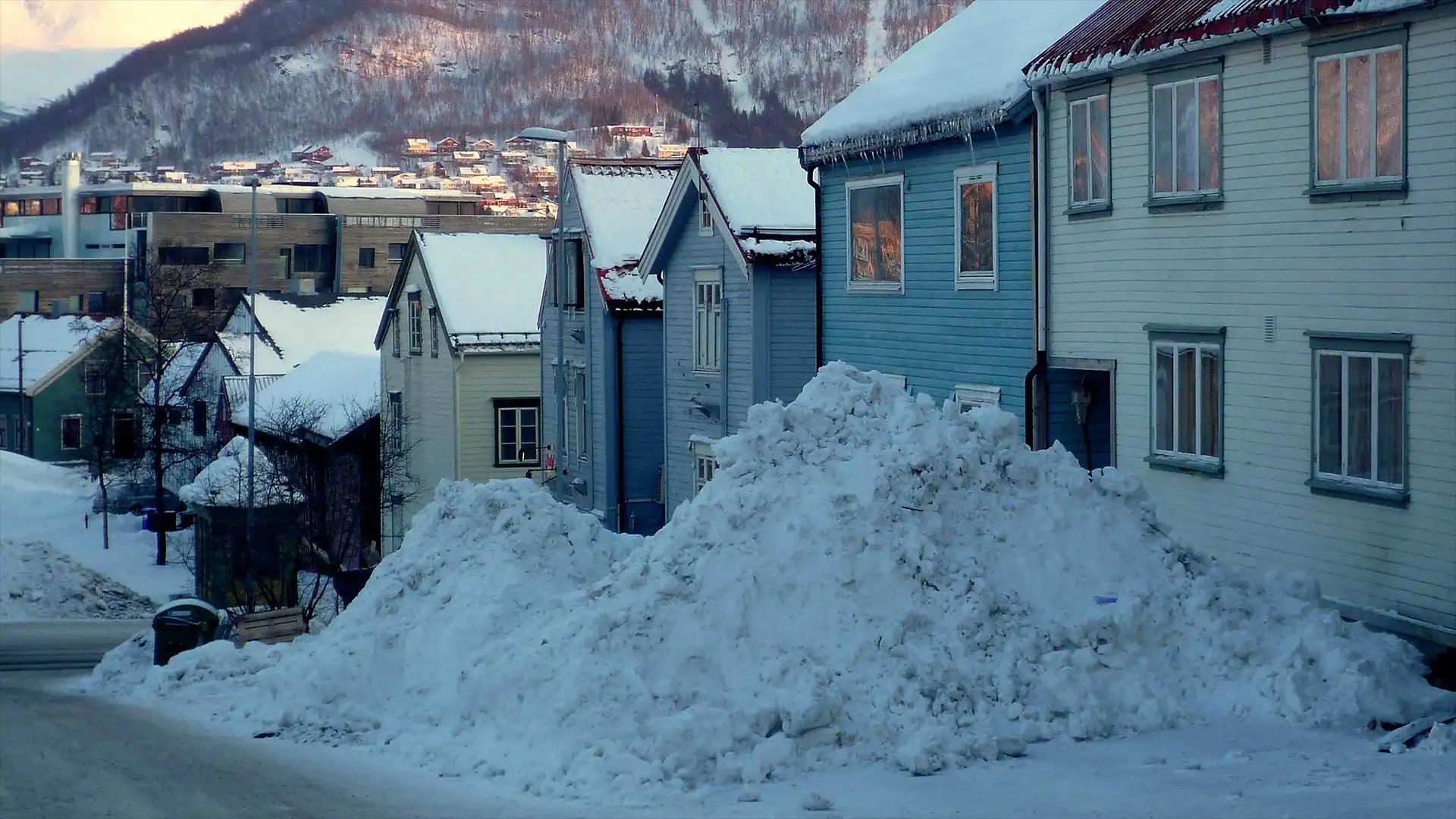 Accumulation de neige à Tromsø - Norvège