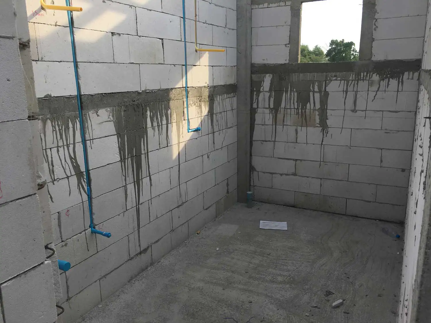 Mur en béton cellulaire de 7,5 cm d’épaisseur