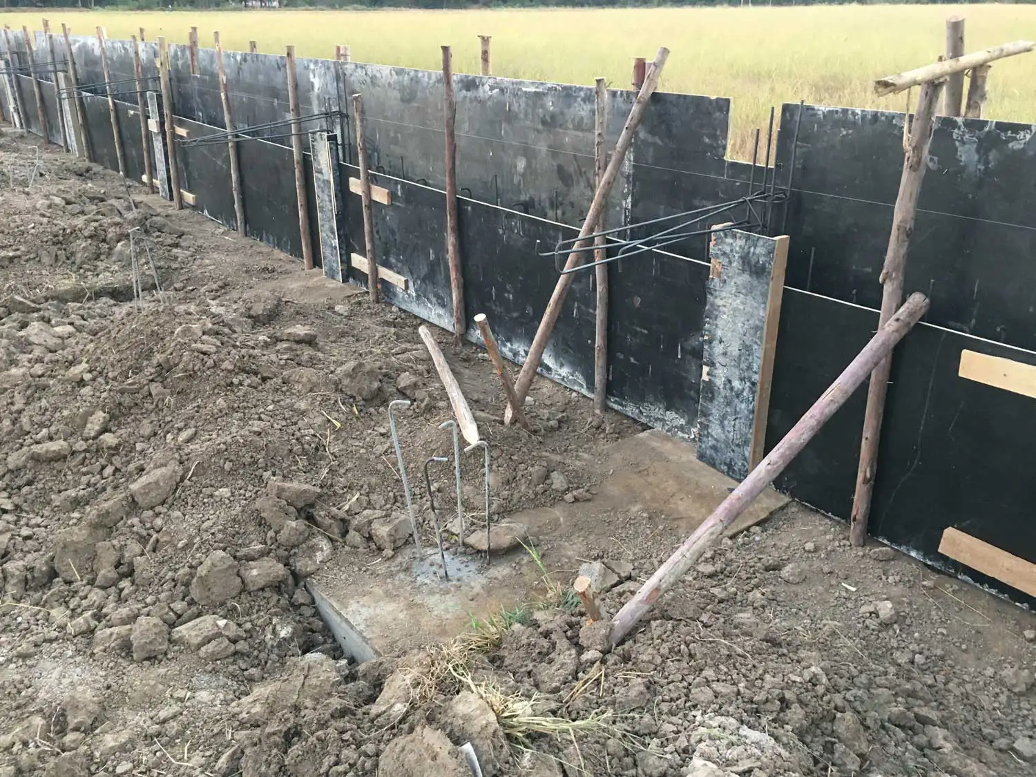 Coffrage du mur de soutènement